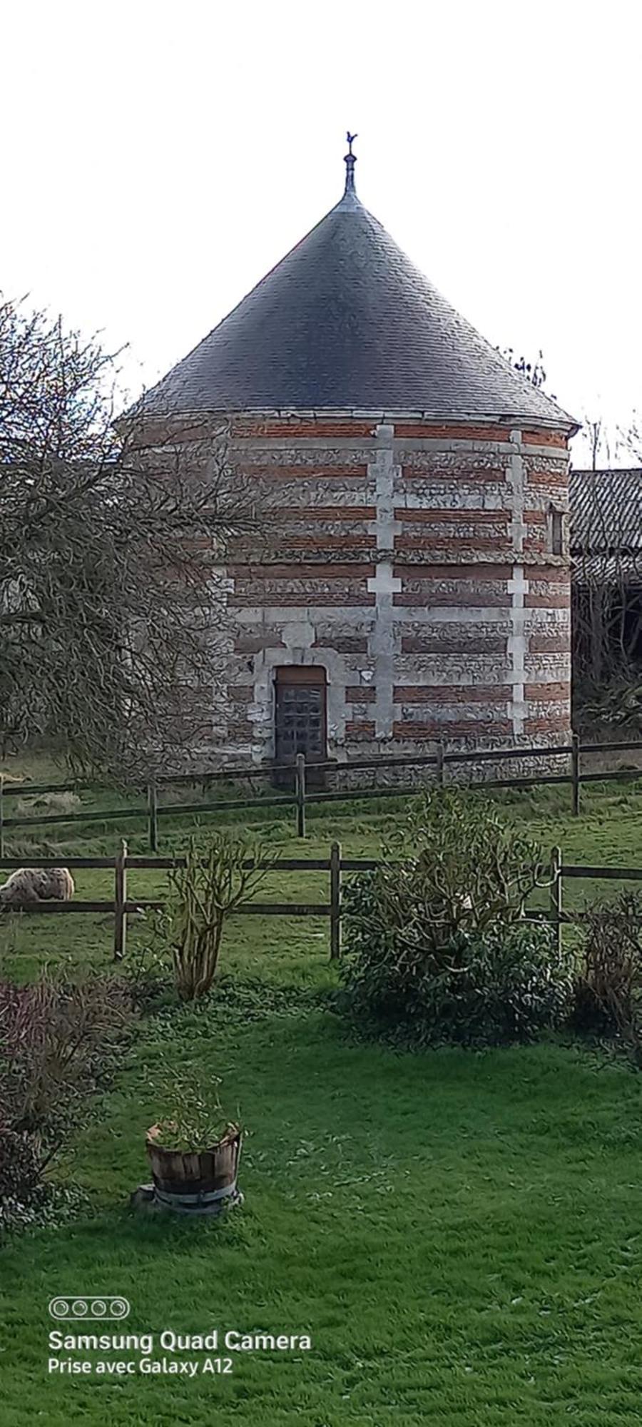 Gite Clos Masure De Blevillot Saint-Gilles-de-la-Neuville Exteriör bild